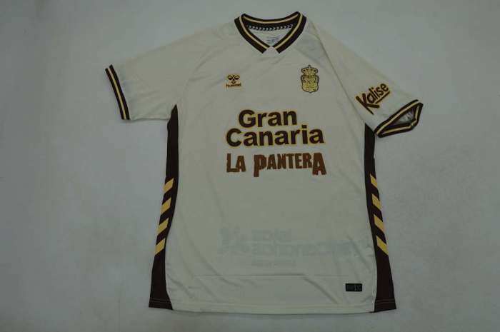 Fan Version 2025-2026 Las Palmas La Panter A Version Soccer Jersey Football Shirt