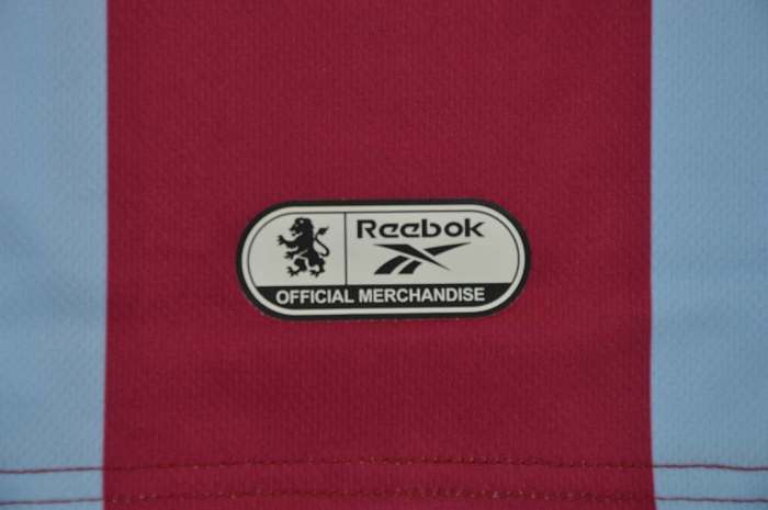 with EPL Patch Retro Jersey 1999-2000 Aston Villa Home Soccer Jersey Vintage Football Shirt
