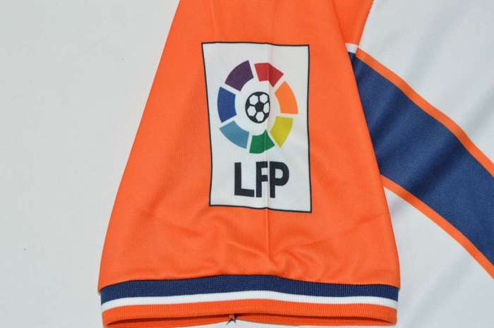 with LFP Patch Retro Jersey 2000-2001 Real Oviedo NACHO VIDAL 22 Away White Soccer Jersey Vintage Football Shirt