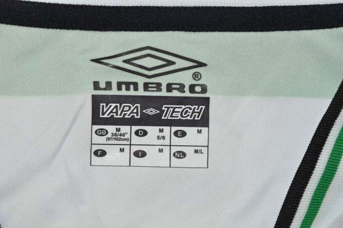 Retro Jersey 2001-2002 Celtic LARSSON 7 Home Soccer Jersey Vintage Football Shirt