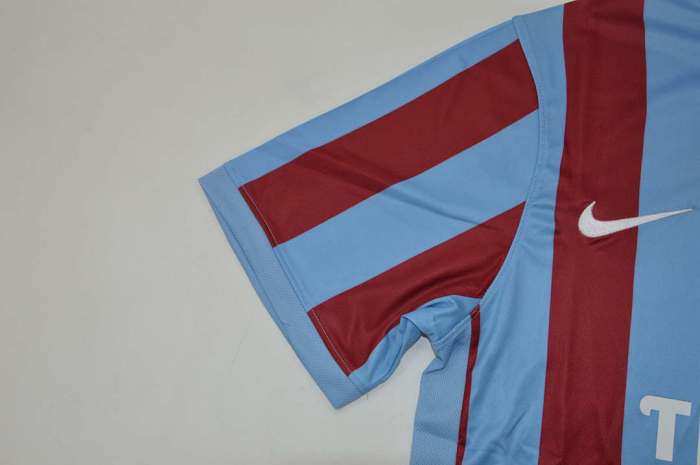 Retro Jersey 2010-2011 Trabzonspor Kulübü BURAK 17 Home Soccer Jersey Football Shirt