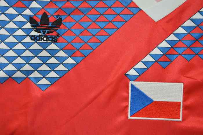 Retro Jersey 1990 Slovakia 10 Home Soccer Jersey Slovak Football Shirt