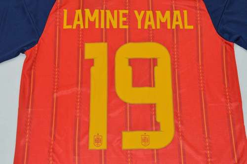 Fan Version 2026 Spain LAMINE YAMAL 19 Home Soccer Jersey España Camisetas de Futbol