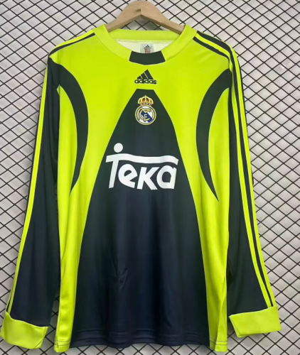 Long Sleeve Retro Jersey 1999-2000 Real Madrid Black/Green Goalkeeper Soccer Jersey Vintage Football Shirt