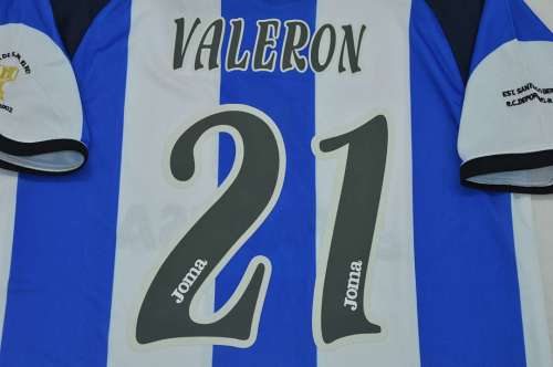 Retro Jersey 2001-2002 Deportivo Alaves VALERON 21 Home Soccer Jersey Vintage Football Shirt