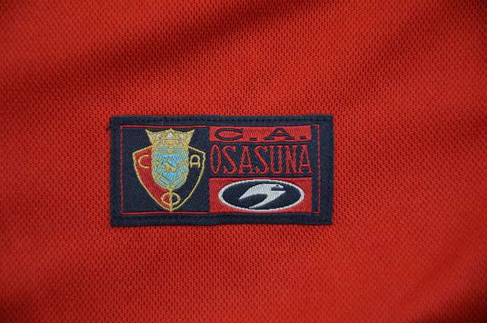 Retro Jersey 2000-2001 Osasuna TRZECIAK 17 Home Soccer Jersey Camisetas de Futbol