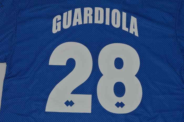 Retro Jersey 1997-1998 Brescia Calcio GUARDIOLA 28 Home Soccer Jersey Vintage Football Shirt