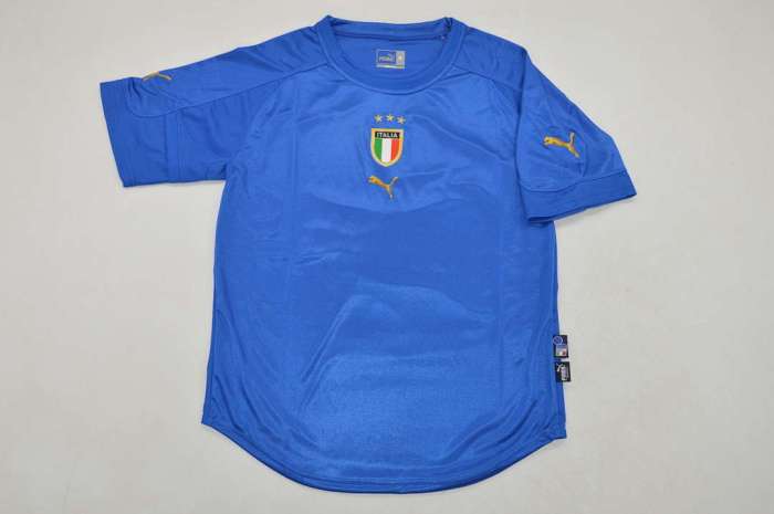 Retro Jersey 2004 Italy Home Soccer Jersey Vintage Football Shirt