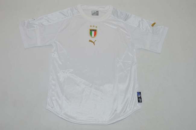 Retro Jersey 2004 Italy Away White Soccer Jersey Vintage Football Shirt