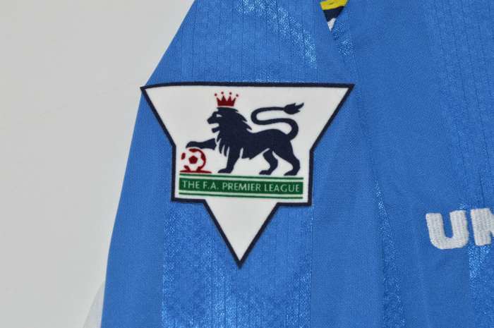 with EPL Patch Long Sleeve Retro Jersey 1997-1999 Chelsea ROBBEN 16 Home Soccer Jersey Vintage Football Shirt