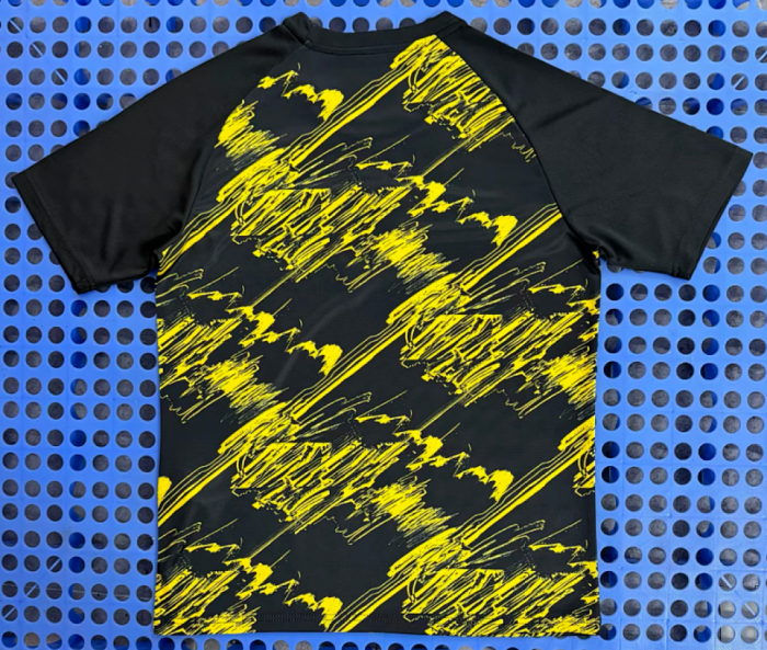 Fan Version 2026-2027 Borussia Dortmund Black/Yellow Soccer Training Jersey BVB Football Pre-match Shirt