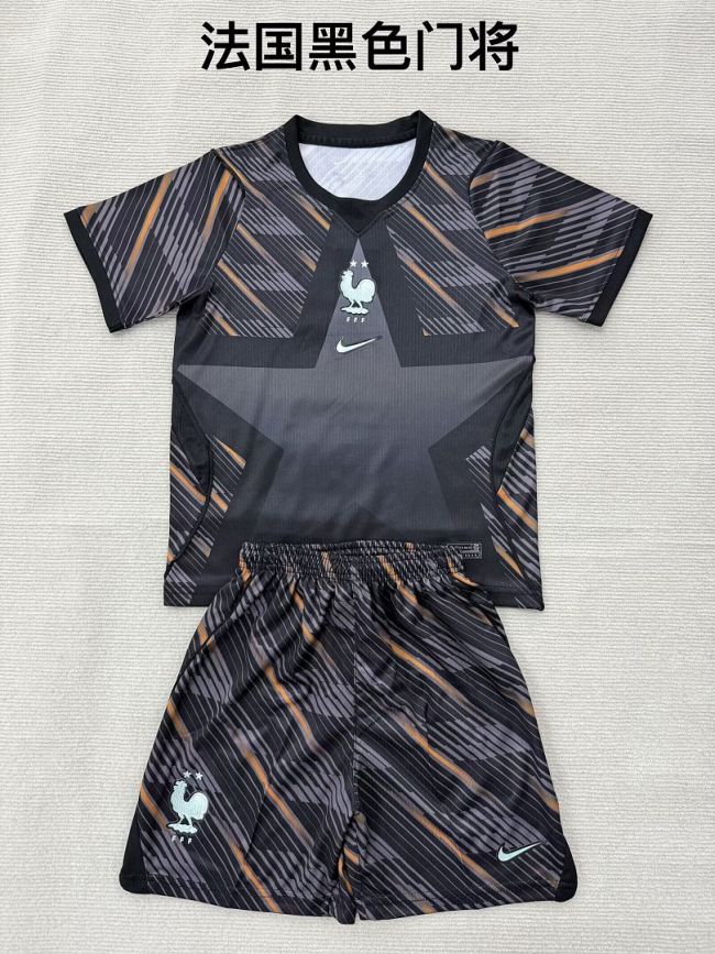 Youth Uniform Kids Kit 2026 France Black Goalkeeper Soccer Jersey Shorts Child Football Set