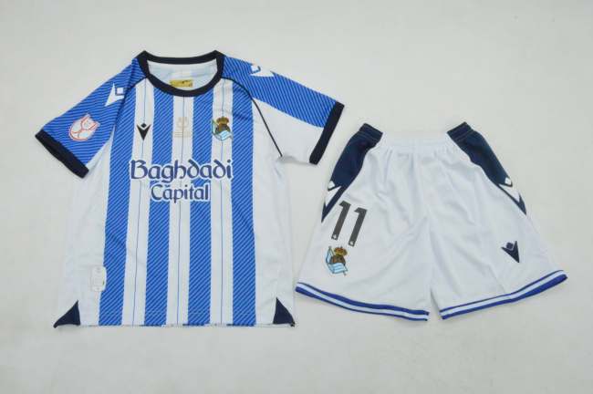 with Front Lettering+Copa De Rey Patch Youth Uniform Kids Kit 2025-2026 Real Sociedad GUEDES 11 copa de rey final Home Soccer Jersey Shorts Child Football Set