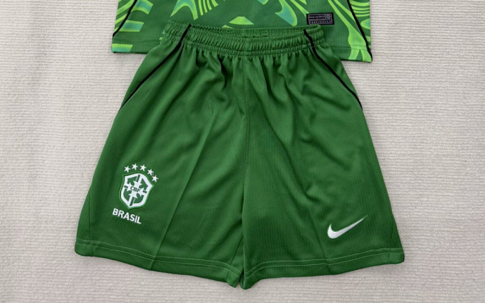 Fan Version 2026 Brazil Green Goalkeeper Soccer Shorts Brasil Football Shorts