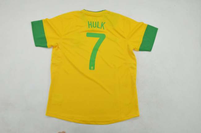 Retro Jersey 2012-2013 Brazil HULK 7 Home Soccer Jersey Vintage Brasil Camisetas de Futbol