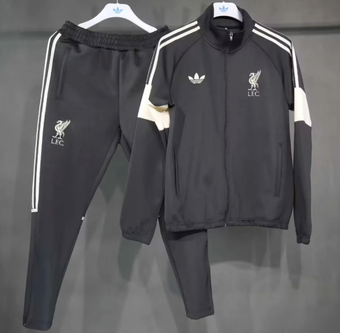 2026-2027 Liverpool Black/White Soccer Windbreaker Tracksuit Jacket Football Jacket and Pants