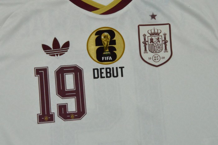 with Front Patch Fan Version 2026 Spain LAMINE YAMAL 19 Away Soccer Jersey España Camisetas de Futbol
