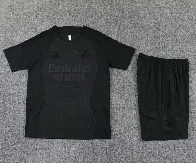 Adult Uniform 2026-2027 Real Madrid All Black Soccer Training Jersey and Shorts Football Kits