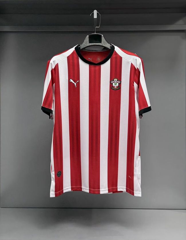 Fan Version 2026-2027 Southampton Home Soccer Jersey Football Shirt