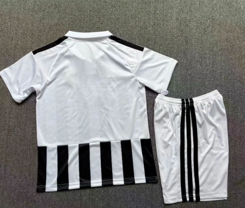 Youth Uniform Kids Kit 2026-2027 Juventus Home Soccer Jersey Shorts Child Football Set