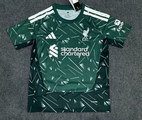 Fan Version 2026-2027 Liverpool Green Goalkeeper Soccer Jersey Football Shirt