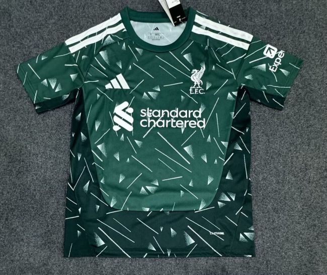 Fan Version 2026-2027 Liverpool Green Goalkeeper Soccer Jersey Football Shirt