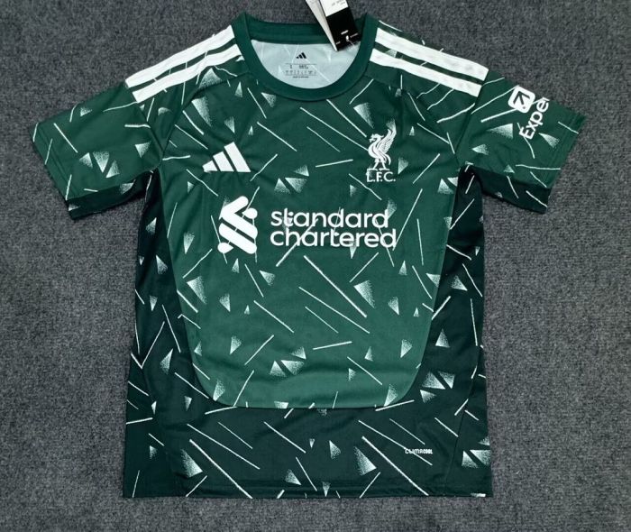 Fan Version 2026-2027 Liverpool Green Goalkeeper Soccer Jersey Football Shirt