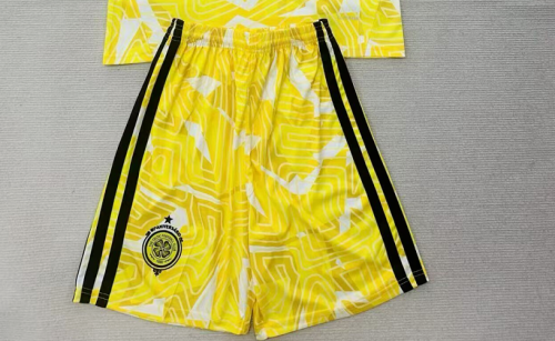 Fan Version 2026-2027 Celtic Yellow Goalkeeper Soccer Shorts Football Shorts