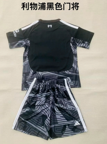 Youth Uniform Kids Kit 2026-2027 Liverpool Black Goalkeeper Soccer Jersey Shorts Child Football Set