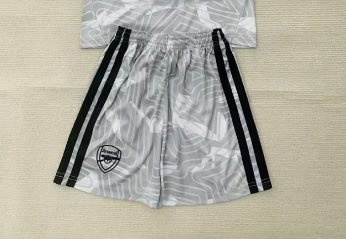 Fan Version 2026-2027 Arsenal Grey Goalkeeper Soccer Shorts Football Shorts