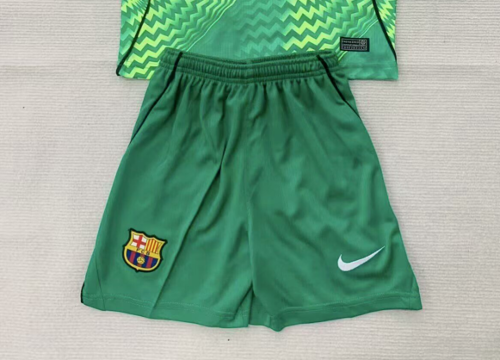 Fan Version 2025-2026 Barcelona Green Goalkeeper Soccer Shorts Football Shorts
