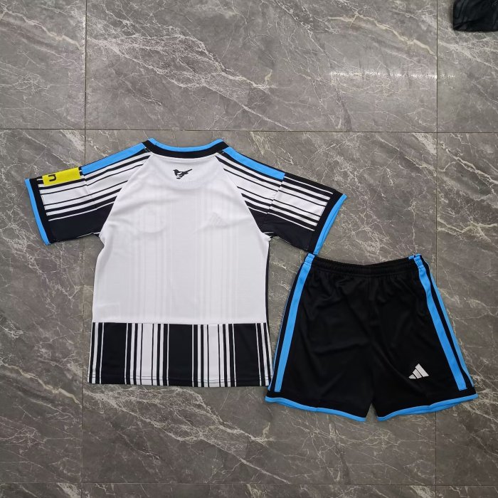 Youth Uniform Kids Kit 2026-2027 Newcastle United Home Soccer Jersey Shorts Child Football Set