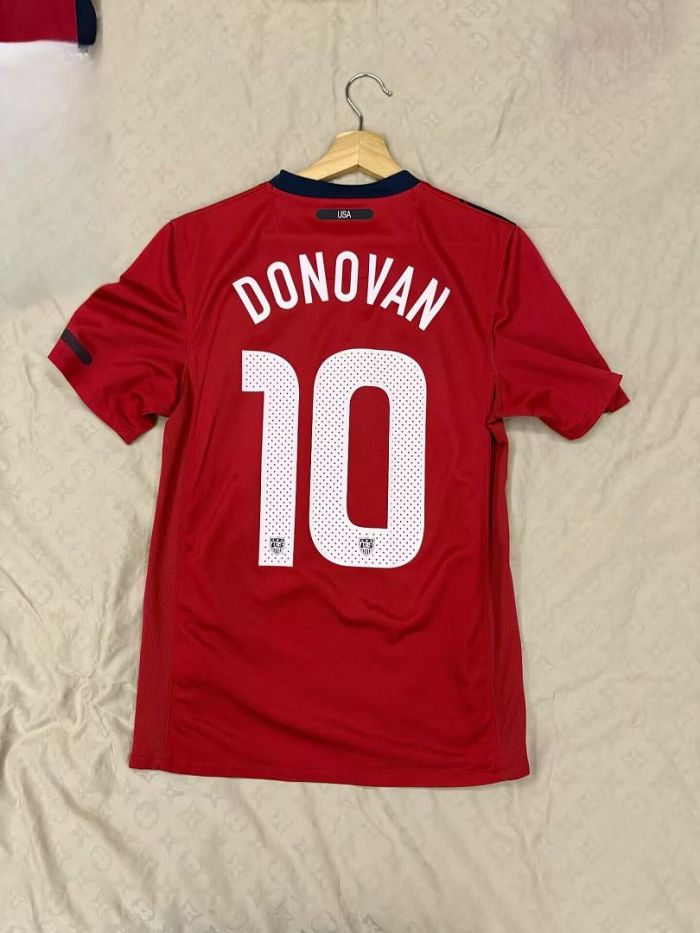 Retro Jersey 2011 USA DONOVAN 11 Away Red Soccer Jersey United States Vintage Football Shirt