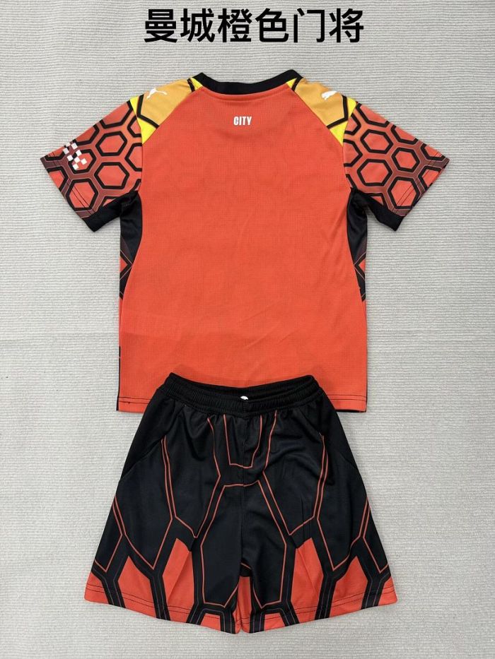 Youth Uniform Kids Kit 2026-2027 Manchester City Orange Goalkeeper Soccer Jersey Shorts Child Football Set