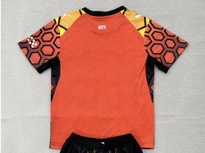 Fan Version 2026-2027 Manchester City Orange Goalkeeper Soccer Jersey Man City Football Shirt