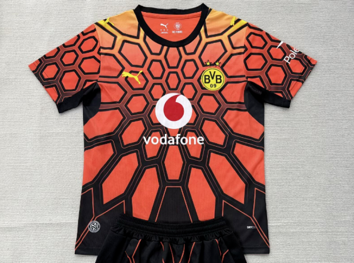 Fan Version 2026-2027 Borussia Dortmund Orange Goalkeeper Soccer Jersey BVB Football Shirt