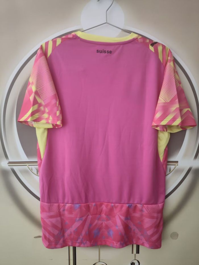 Fans Version Switzerland 2026 Pink Goalkeeper Soccer Jersey Swiss Football Shirt