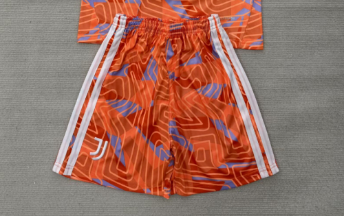 Fan Version 2026-2027 Juventus Orange Goalkeeper Soccer Shorts Football Shorts