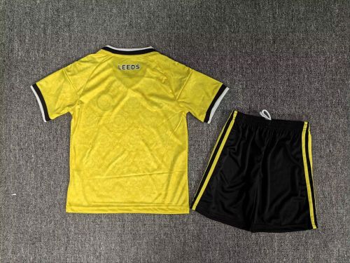 Youth Uniform Kids Kit 2026-2027 Leeds United Away Yellow Soccer Jersey Shorts Child Football Set