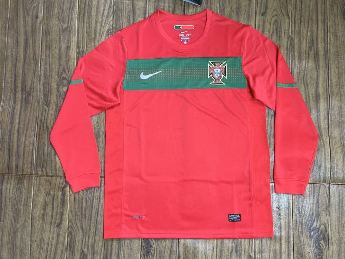 Long Sleeve Retro Jersey Portugal 2010 Home Soccer Jersey Vintage Football Shirt