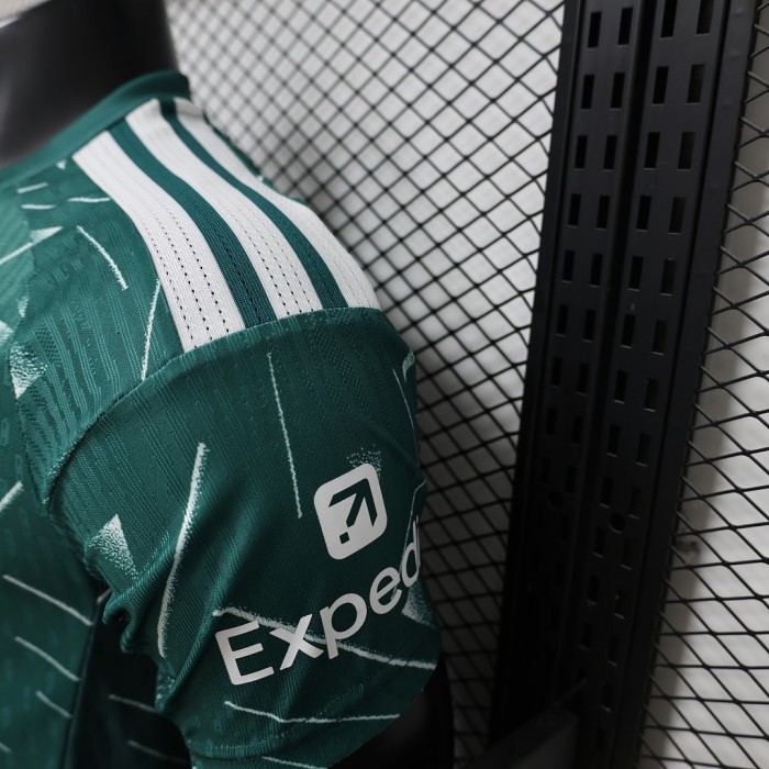 Player Version 2026-2027 Liverpool Green Goalkeeper Soccer Jersey Football Shirt