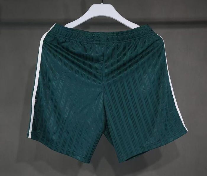 Retro Shorts 1995-1996 Liverpool Green Soccer Shorts Vintage Football Shorts