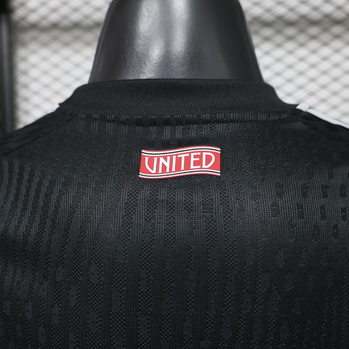 Player Version 2026-2027 Manchester United Black Goalkeeper Soccer Jersey Football Shirt
