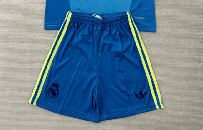 Fan Version 2026-2027 Real Madrid Blue Goalkeeper Soccer Shorts Football Shorts