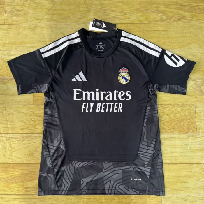 Fan Version 2026-2027 Real Madrid Black Goalkeeper Soccer Jersey Real Football Shirt
