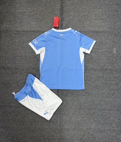 with silicone Logo Youth Uniform Kids Kit 2026-2027 Manchester City Home Soccer Jersey Shorts Child Football Set