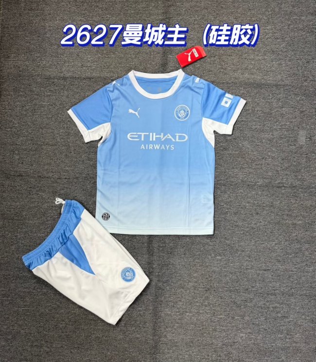 with silicone Logo Youth Uniform Kids Kit 2026-2027 Manchester City Home Soccer Jersey Shorts Child Football Set