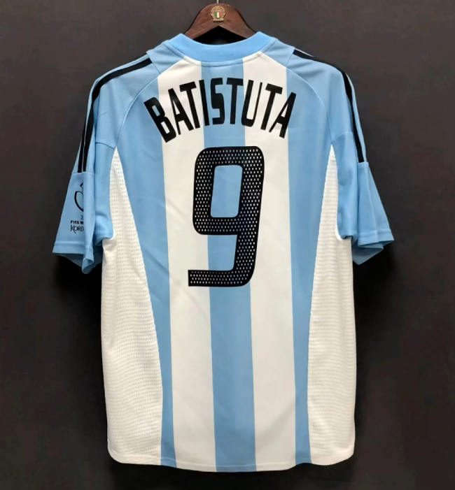 with World Cup Patch Retro Jersey 2002 Argentina 9 BATISTUTA Home Soccer Jersey Vintage Football Shirt