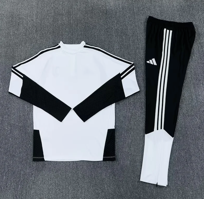 2026-2027 Juventus White/Black Soccer Training Sweater Jacket Football Jacket and Pants