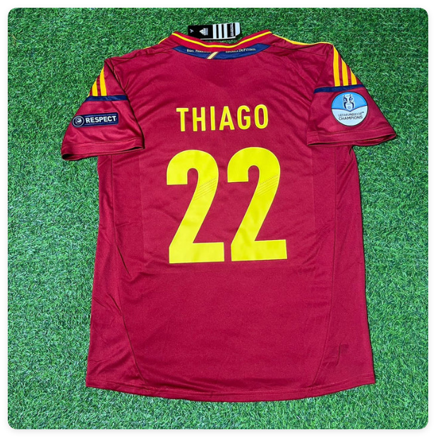 with Euro Patch Retro Jersey 2012 Spain Thiago Alcantara 22 Home Soccer Jersey Vintage Camiseta de España Football Shirt
